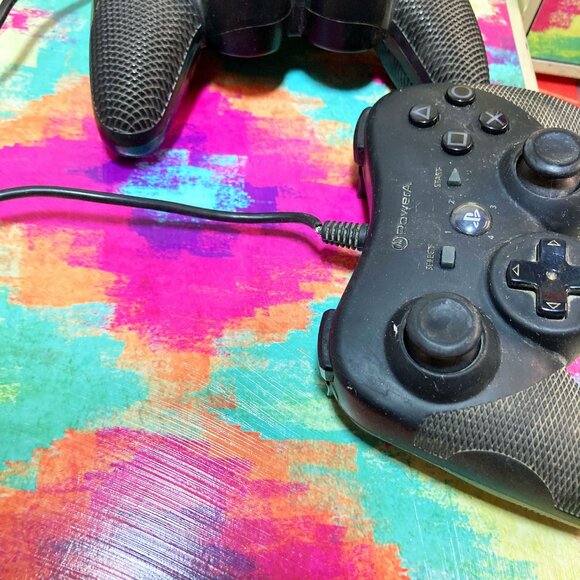 (2) POWER A USB VIDEO GAME CONTROLLERS TWO CONTROLS INCLUDED PLAYSTATION 3 PC PS - Picture 3 of 6